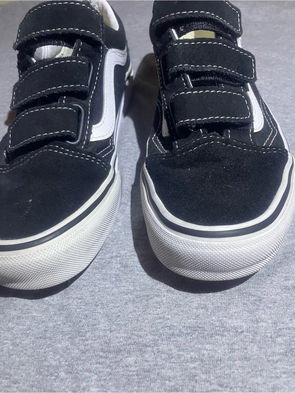 Vans Kids men 4,5 weman 6 Black and White Strap Sneakers
